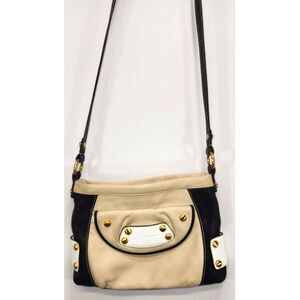 B. Makowsky Beige & Black Leather Crossbody Bag Purse
